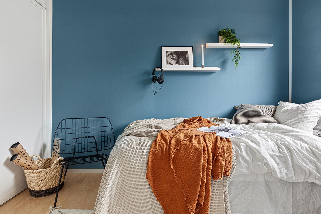 Bedroom with neutral tones